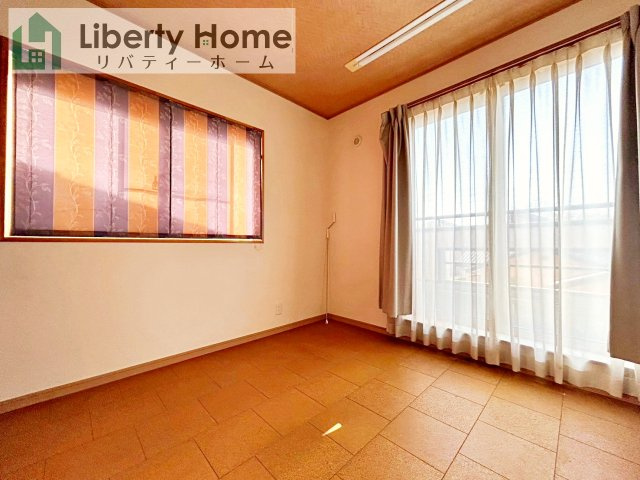 石岡市南台3丁目　中古戸建の子供部屋