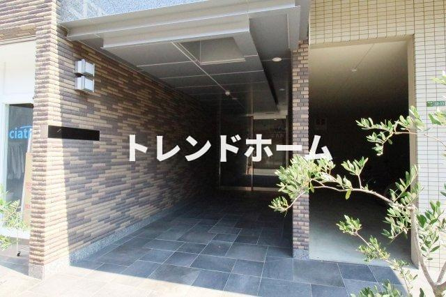オースティ北梅田のエントランス|選べる家電プランあり！！