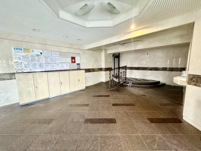 ライオンズマンション木町のエントランス
