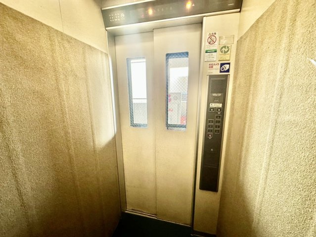 ライオンズマンション木町のその他共用部分|エレベーター