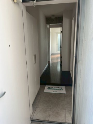 【玄関】 | SOLEADOⅡ | 玄関入ったところの通路