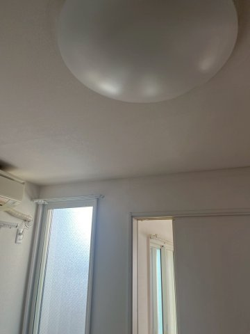 【洋室】 | SOLEADOⅡ | 天井照明付き