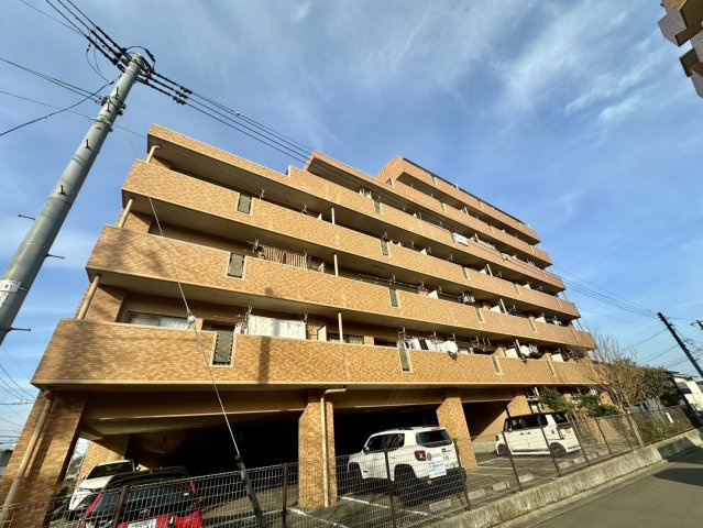 ネオハイツ西勝山中央公園Ⅱの外観