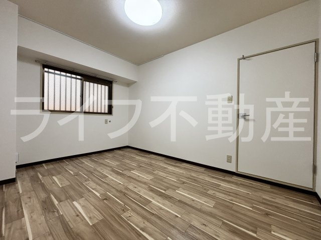 友井グレイスの居間・リビング|使いやすい居間です