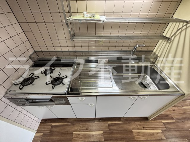 友井グレイスのキッチン|コンパクトなキッチンで掃除もラクラク