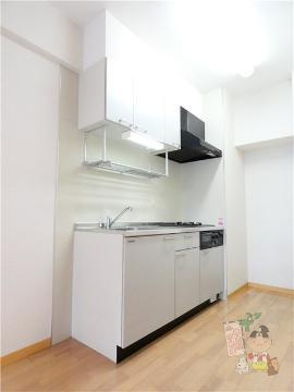 フォンティーヌ弓之町のキッチン|システムキッチン