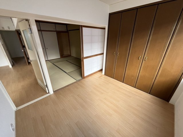 塩屋住宅3号館の居間・リビング