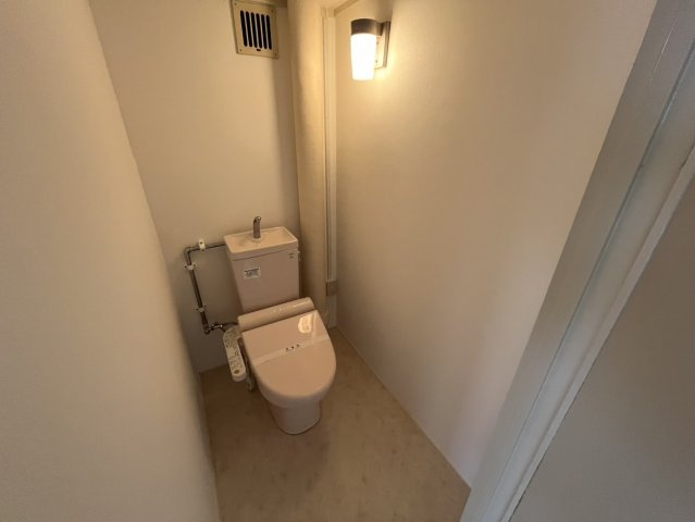 塩屋住宅3号館のトイレ