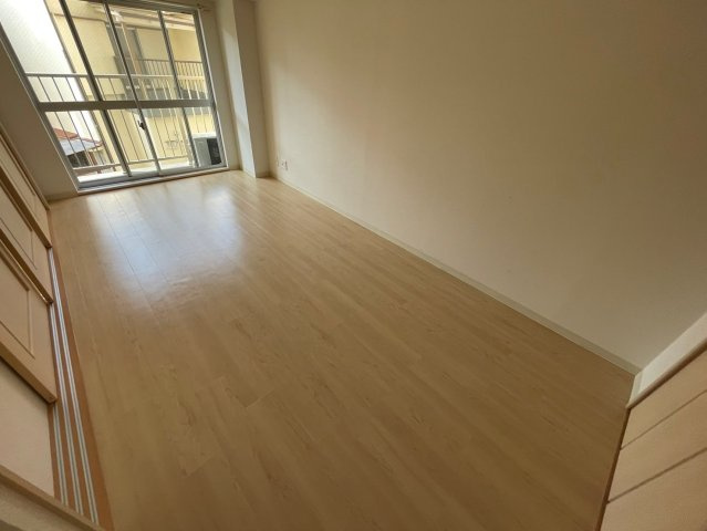 リアルテ霞ヶ丘の居間・リビング