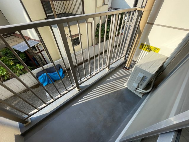 リアルテ霞ヶ丘のバルコニー