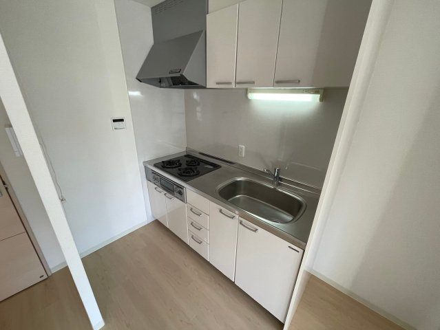 リアルテ霞ヶ丘のキッチン