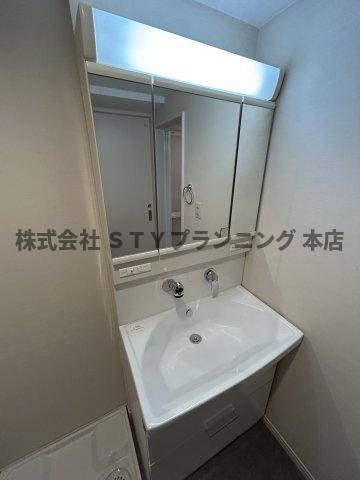 仲介手数料０円！Lucie鳴海の独立洗面台