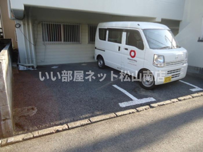 【駐車場】 | ドールハウス雄郡