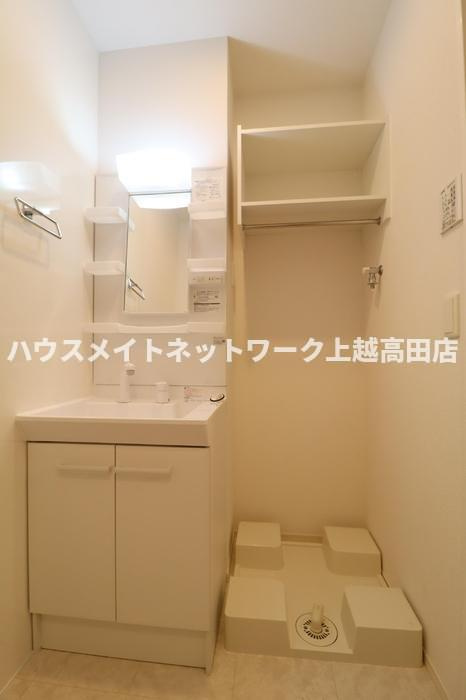 マウント.ナンバ　オータムの独立洗面台|洗髪洗面台