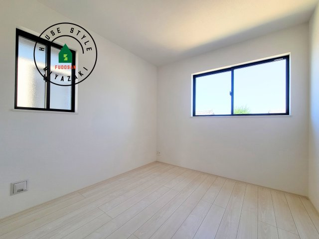 宮崎市熊野2期-4棟（C号棟）の子供部屋|穏やかな光が差し込む室内には、穏やかな時間が流れます。