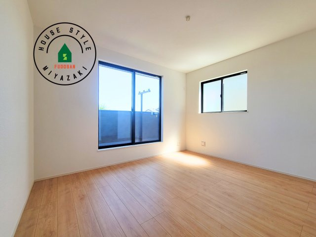 宮崎市熊野2期-4棟（D号棟）の寝室|主寝室には収納力に優れたクローゼットがありますので、お部屋もすっきり片付きます。