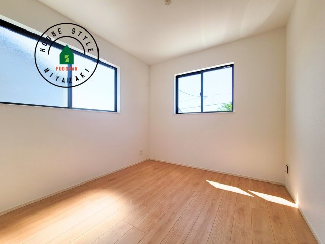 宮崎市熊野2期-4棟（D号棟）の子供部屋|穏やかな光が差し込む室内には、穏やかな時間が流れます。