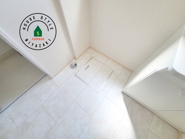 宮崎市熊野2期-4棟（D号棟）のランドリースペース|ランドリースペースとなります。広々して有効的にご使用できます。 