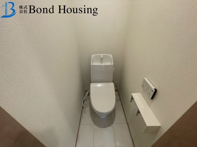 人丸小学校エリア　中朝霧丘　新築戸建のトイレ