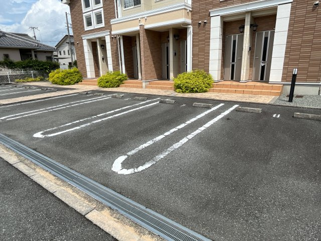 シエル・エトワールの駐車場
