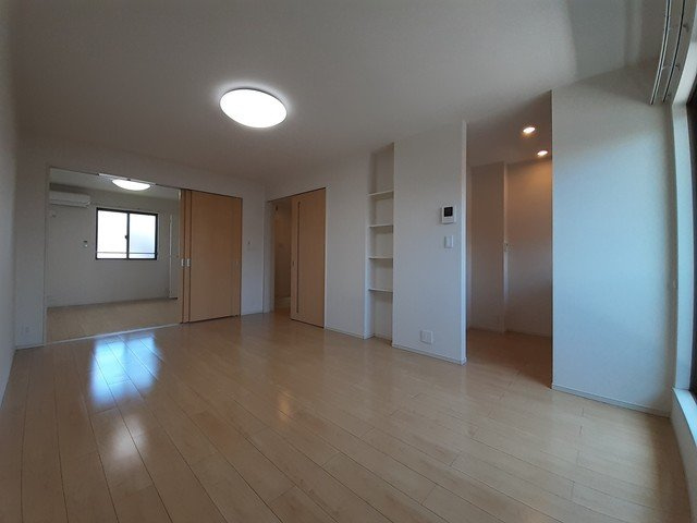 カプリＢの居間・リビング
