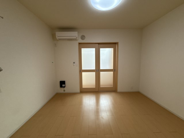 フィオーレ西庄Ａの居間・リビング