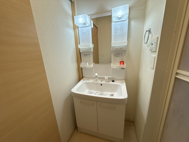 フィオーレ西庄Ａの洗面所
