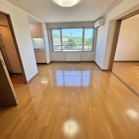 ヴィラ・ジェルマーニの居間・リビング