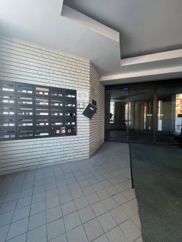 ライオンズマンション発寒中央のエントランス