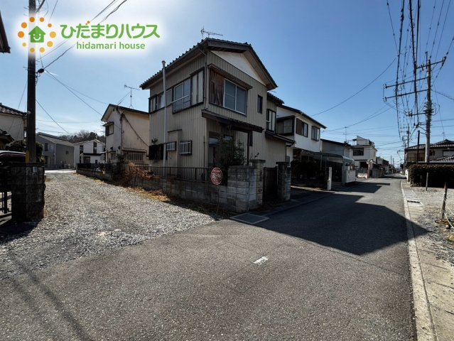 熊谷市押切　中古一戸建ての前面道路含む現地写真