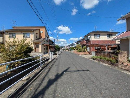 岡山市北区門前 土地の前面道路含む現地写真|現地（2024年9月）撮影
◆東⇒西方向へ撮影しました。