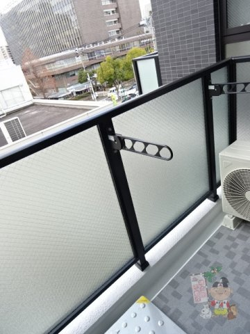 月光　岡山市役所前のバルコニー