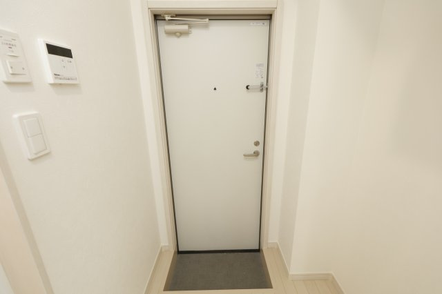 リブ東小岩の玄関