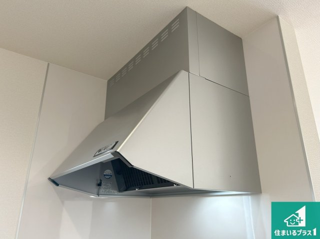 泉大津市助松町　第3期　新築一戸建ての設備|汚れにくいスロットフィルタでお手入れラクラク！ＬＥＤ照明付き！