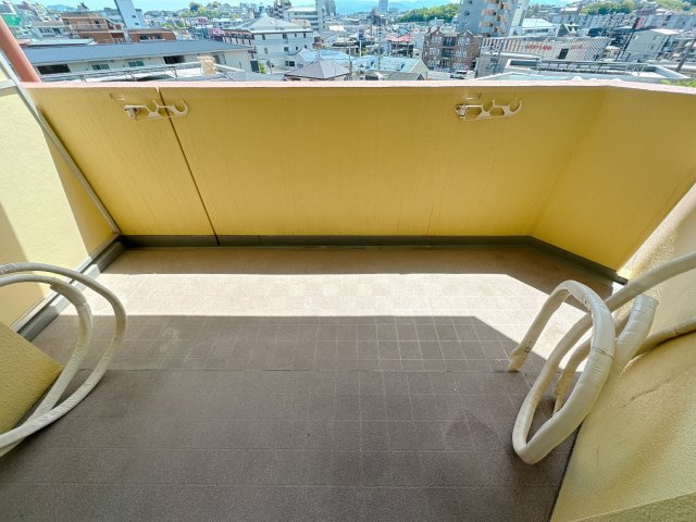 【バルコニー】 | ロワールマンション和白Ⅴ☆仲介手数料無料☆ | バルコニーは日当たりが一番！それでいうならこの物件は大合格です。