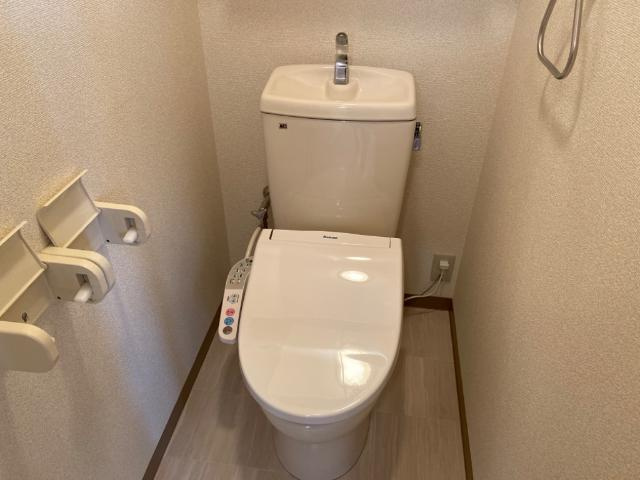 リトル　ビーチ　　刈谷市近郊の賃貸はクラスホームのトイレ|シャワー付トイレ