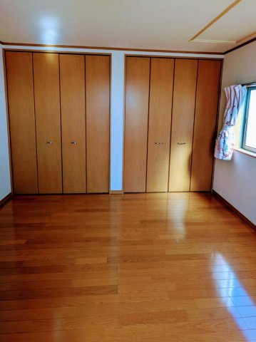 前橋市天川大島町オール電化中古住宅の洋室