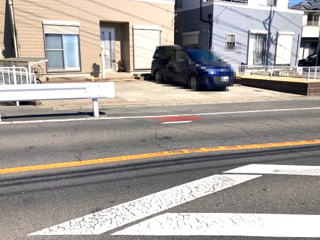 前橋市天川大島町オール電化中古住宅の前面道路含む現地写真