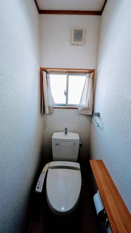 前橋市天川大島町オール電化中古住宅のトイレ