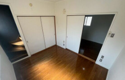 エムズ富雄の洋室