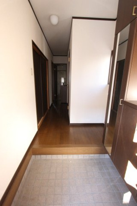 日下部北町１－７０貸家の玄関