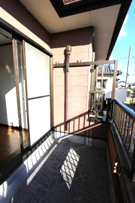 日下部北町１－７０貸家のバルコニー