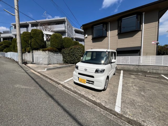 シティライフ山芦屋2の駐車場