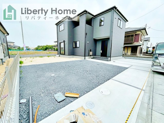 笠間市旭町第12　新築戸建　4号棟の駐車場