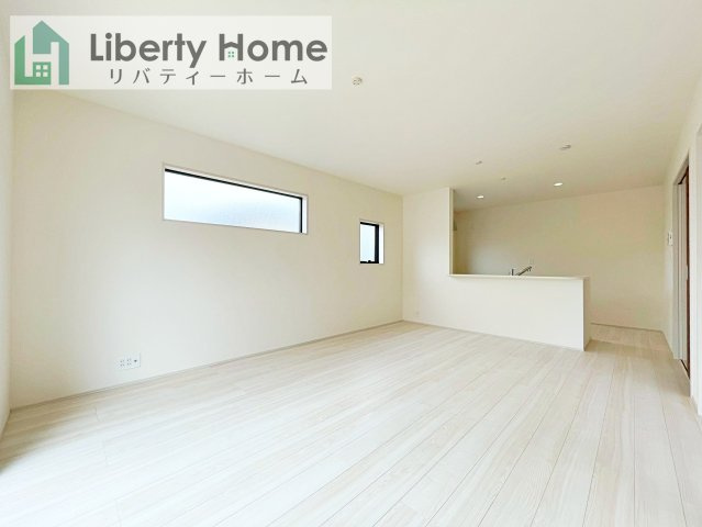 笠間市旭町第12　新築戸建　4号棟の居間・リビング