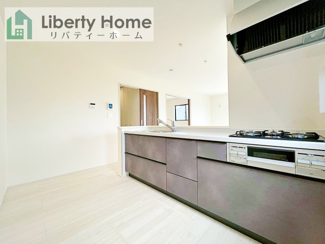 笠間市旭町第12　新築戸建　4号棟のキッチン