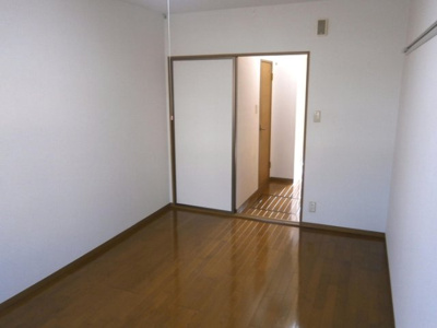 【洋室】 | メゾン・エスポワール