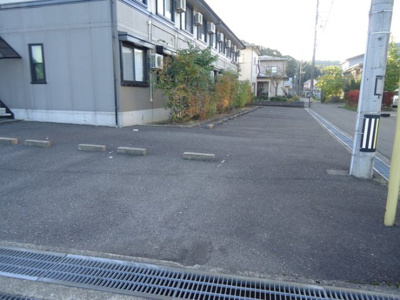 【駐車場】 | メゾン・エスポワール