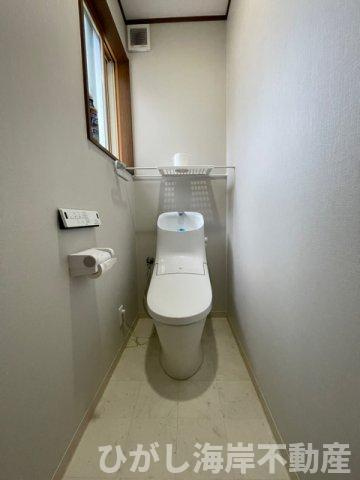 平塚市四之宮　中古戸建のトイレ|2022年　フルリフォーム完了！　洗浄機能付きお手洗い