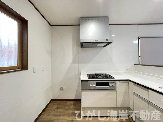 平塚市四之宮　中古戸建のキッチン|2022年　フルリフォーム完了！　キッチンスペース